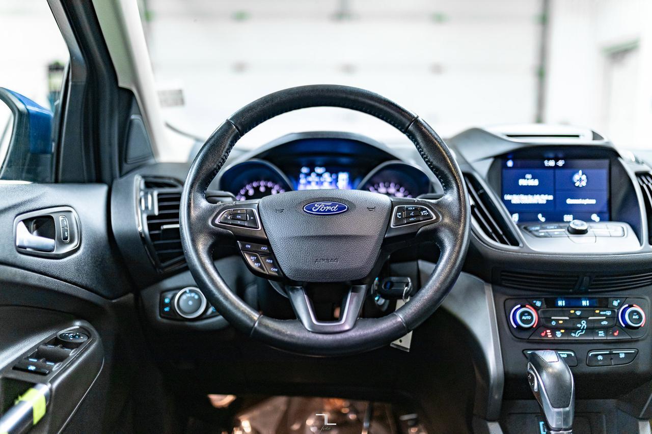 2018 Ford Escape AWD SEL Leather BCam Red Deer AB