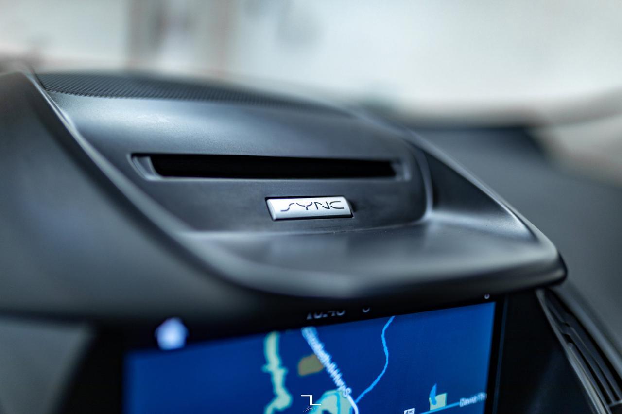 2018 Ford Escape AWD SEL Leather Roof Nav BCam Red Deer AB