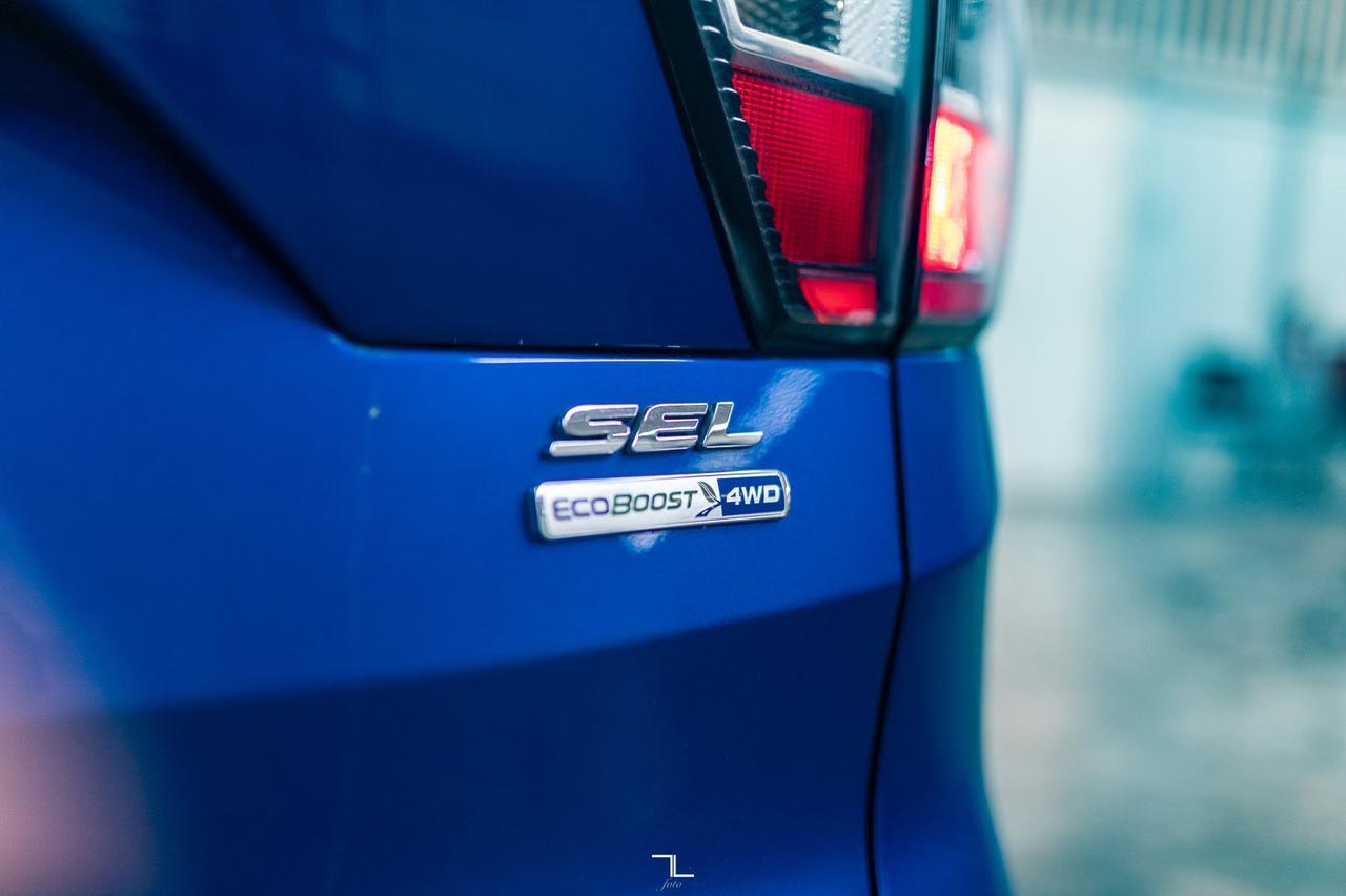 2018 Ford Escape AWD SEL Leather Roof Nav BCam Red Deer AB