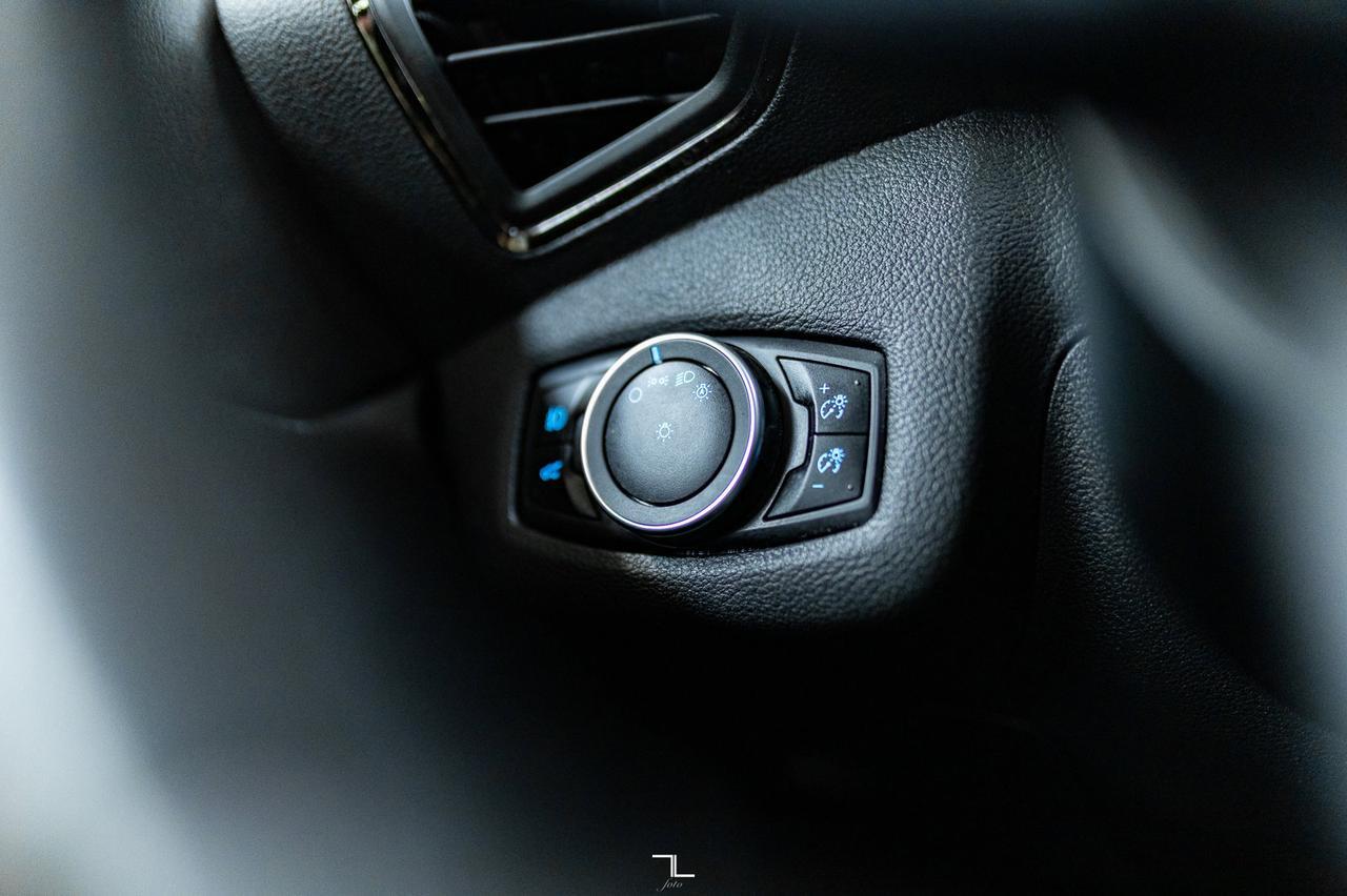 2018 Ford Escape AWD SEL Leather Roof Nav BCam Red Deer AB