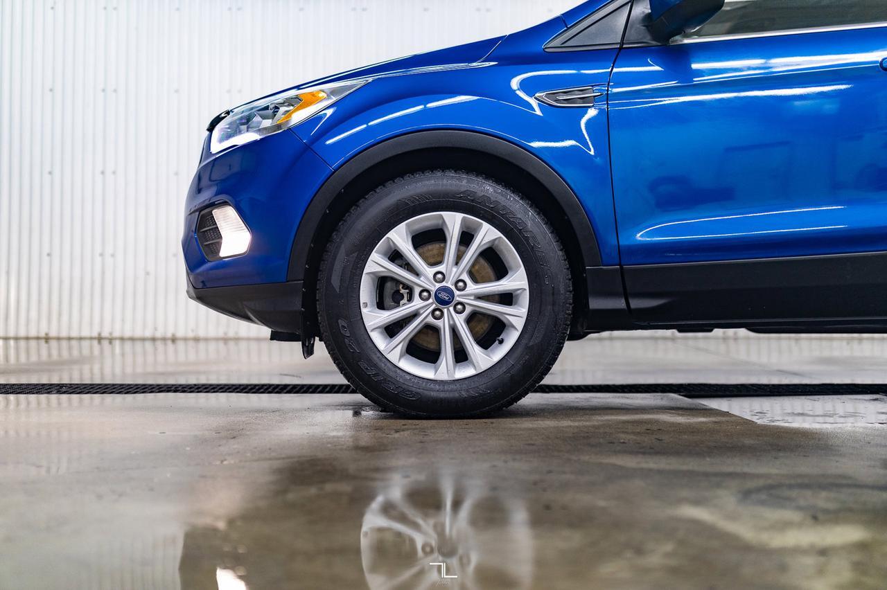 2018 Ford Escape AWD SEL Leather Roof Nav BCam Red Deer AB