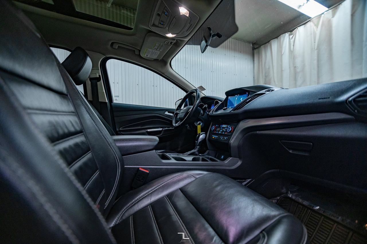 2018 Ford Escape AWD SEL Leather Roof Nav BCam Red Deer AB