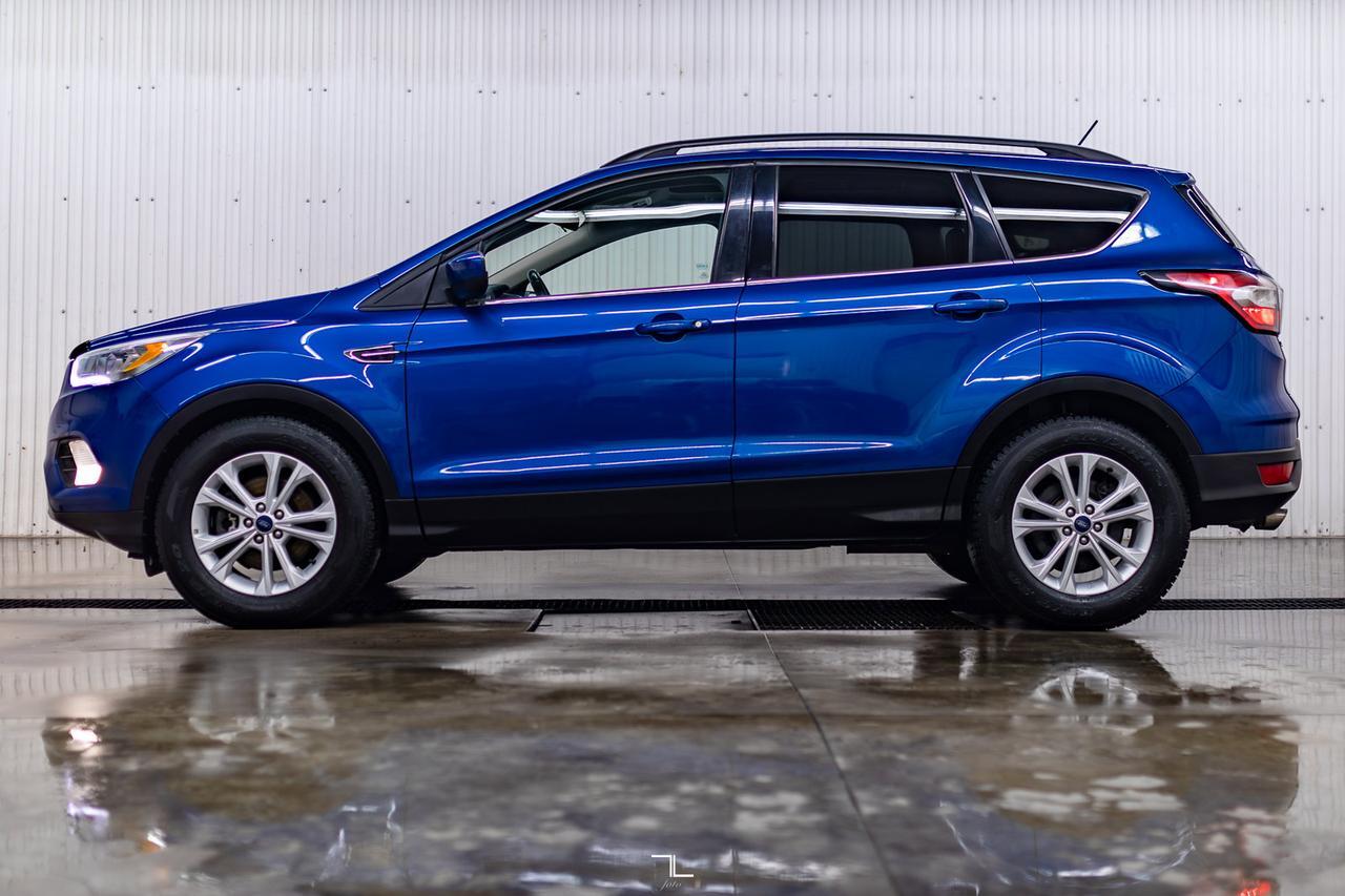 2018 Ford Escape AWD SEL Leather Roof Nav BCam Red Deer AB
