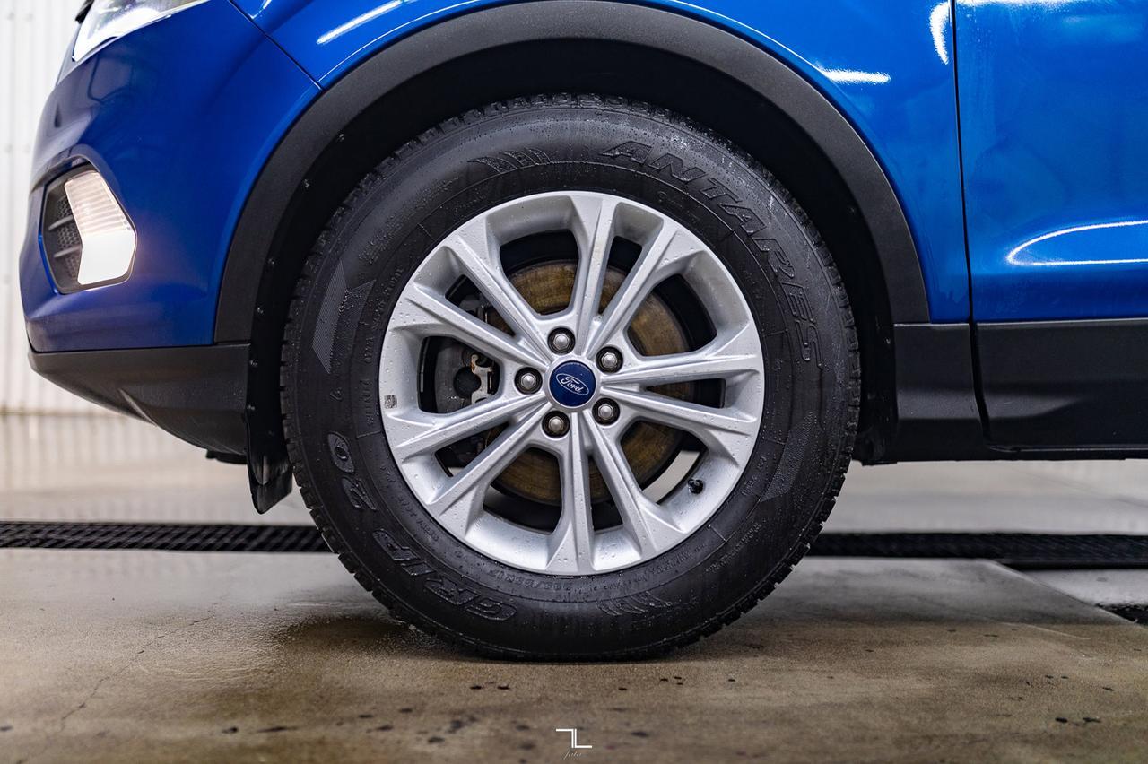 2018 Ford Escape AWD SEL Leather Roof Nav BCam Red Deer AB