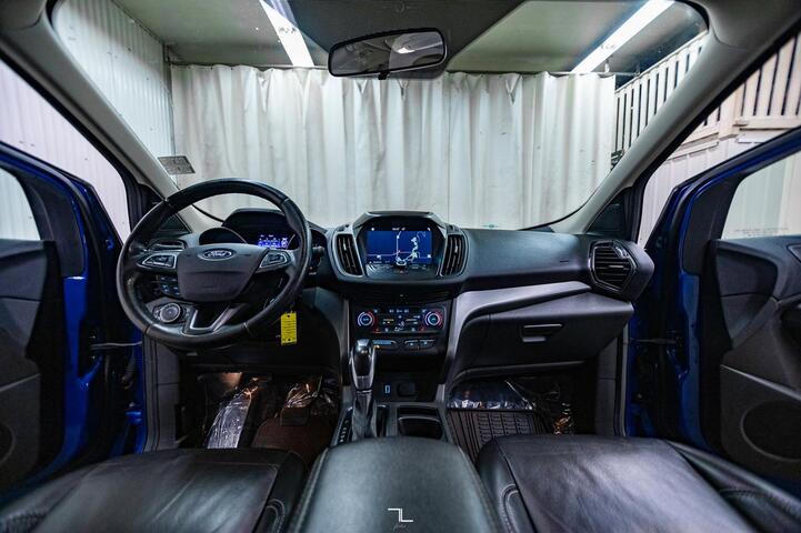 2018 Ford Escape AWD SEL Leather Roof Nav BCam Red Deer AB 2018 Ford Escape AWD SEL Leather Roof Nav BCam Red Deer AB