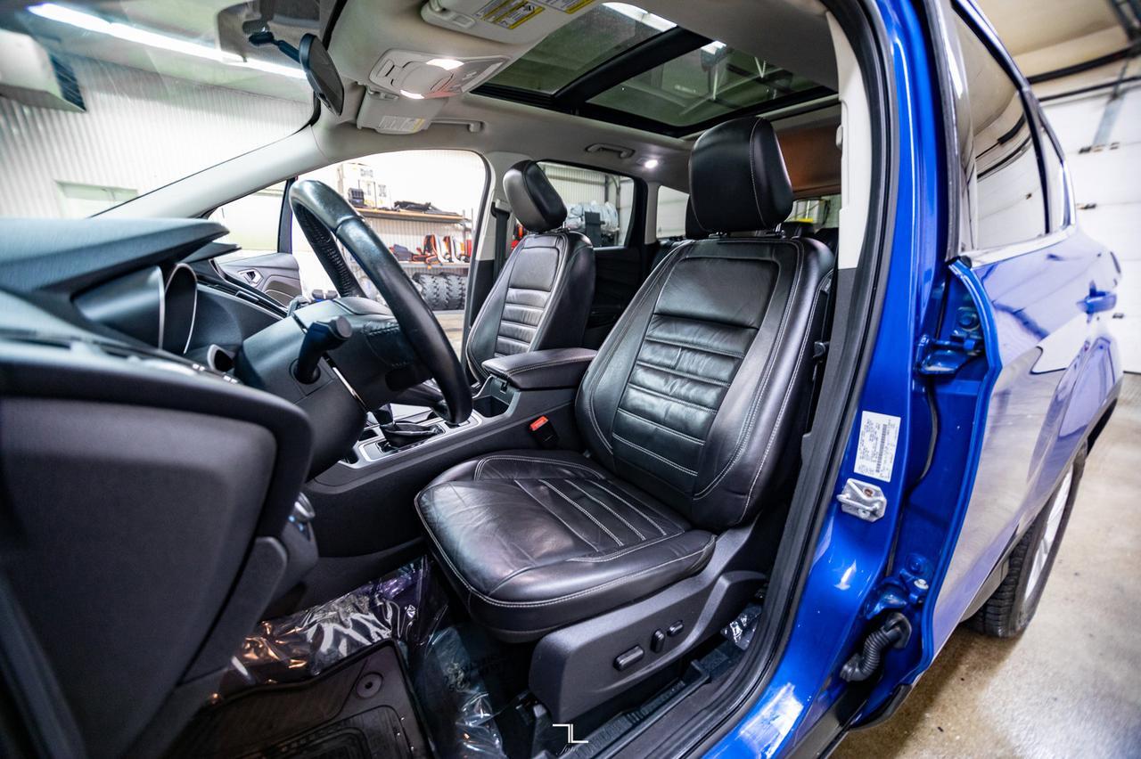2018 Ford Escape AWD SEL Leather Roof Nav BCam Red Deer AB