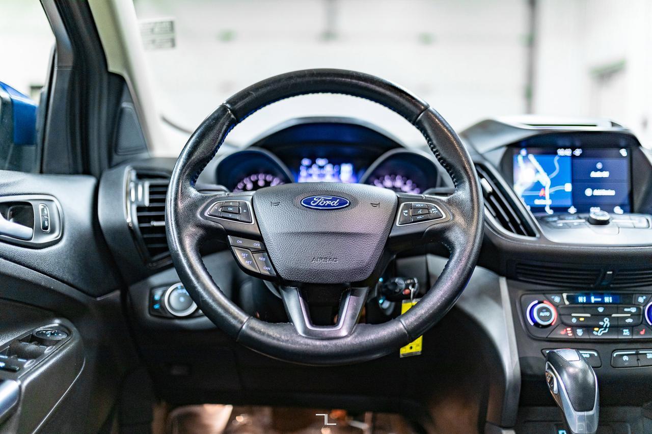 2018 Ford Escape AWD SEL Leather Roof Nav BCam Red Deer AB