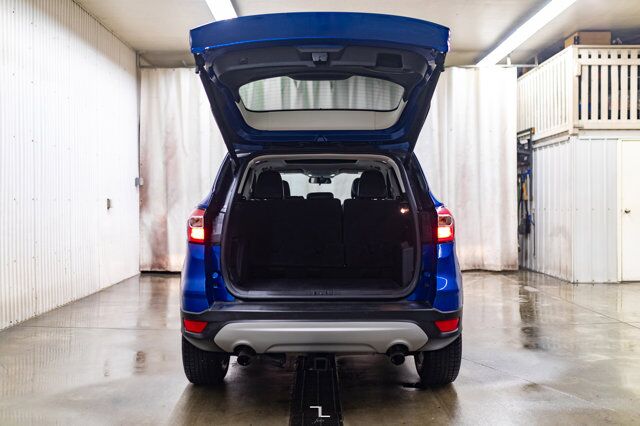 2018 Ford Escape AWD SEL Leather Roof Nav BCam Red Deer AB
