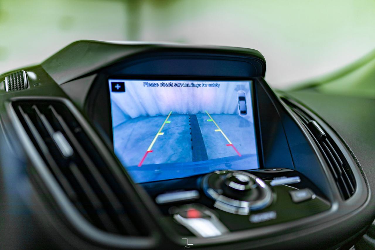 2018 Ford Escape AWD Titanium Leather Roof Nav BCam Red Deer AB