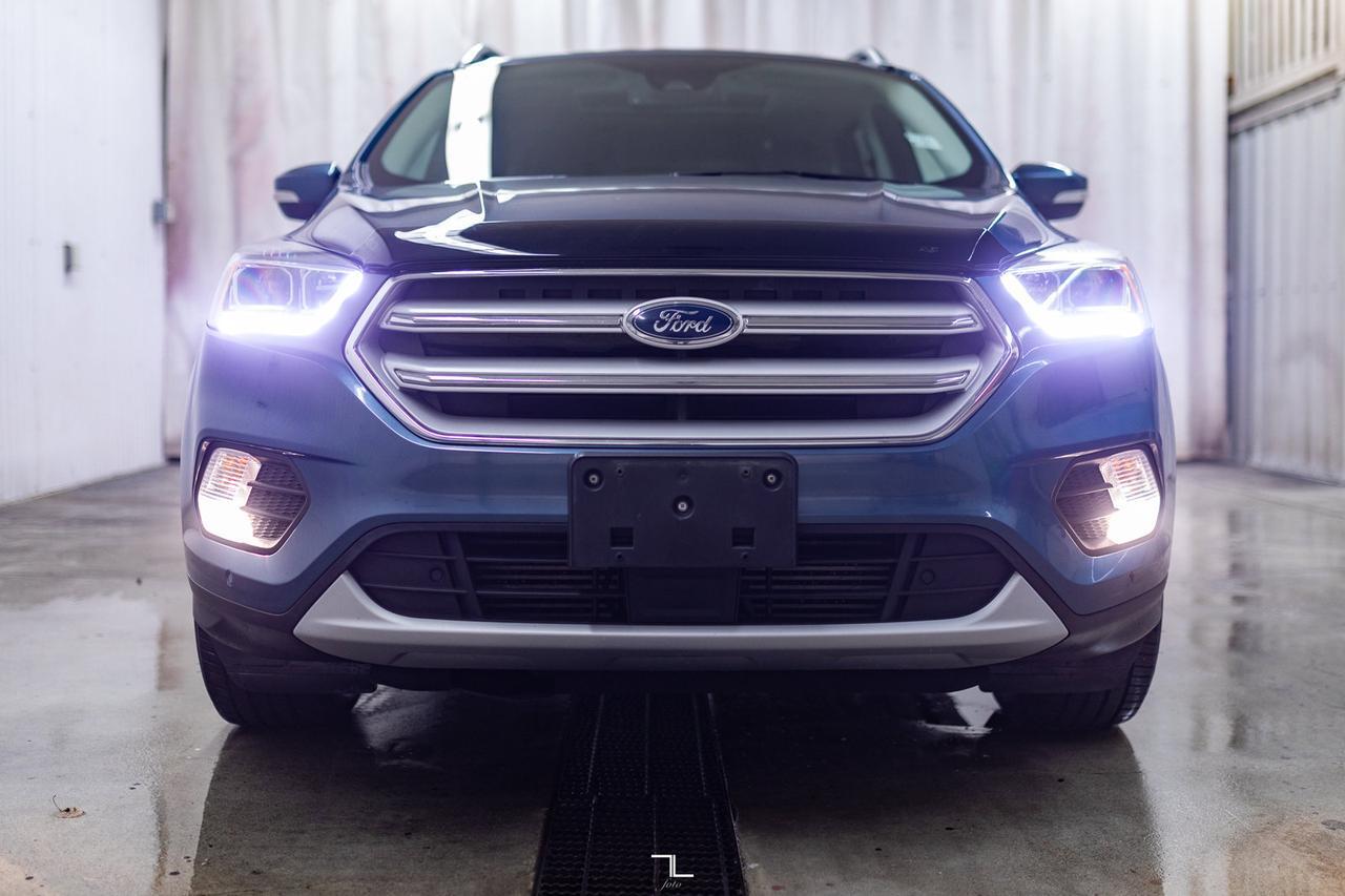 2018 Ford Escape AWD Titanium Leather Roof Nav BCam Red Deer AB