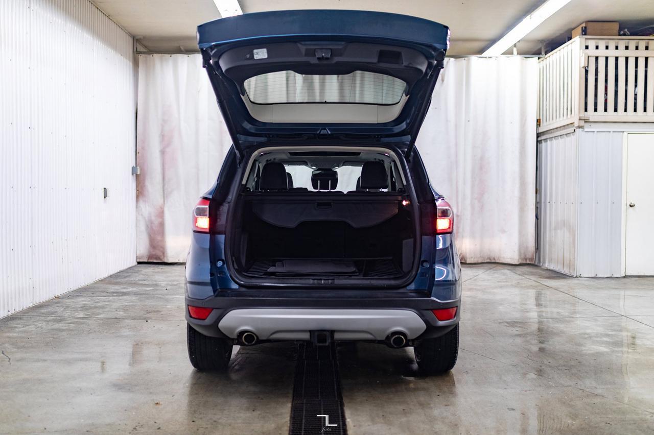 2018 Ford Escape AWD Titanium Leather Roof Nav BCam Red Deer AB