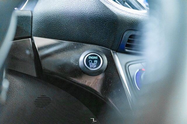 2018 Ford Escape AWD Titanium Leather Roof Nav BCam Red Deer AB