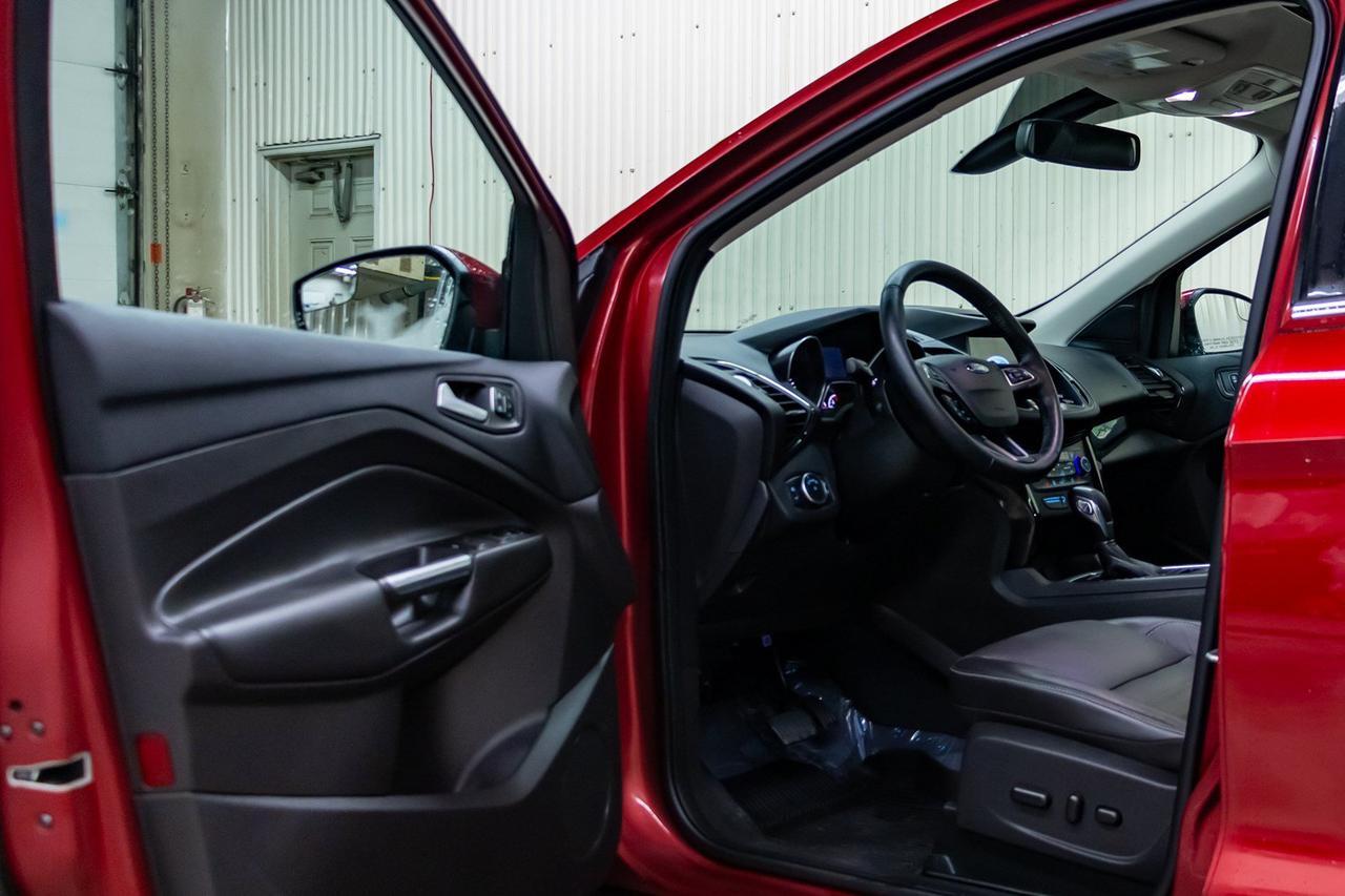 2018 Ford Escape AWD Titanium Leather Roof Nav Red Deer AB