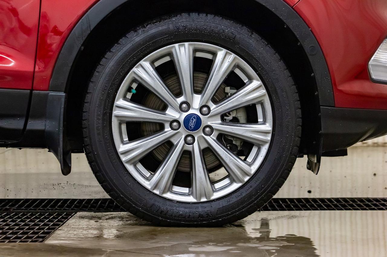 2018 Ford Escape AWD Titanium Leather Roof Nav Red Deer AB