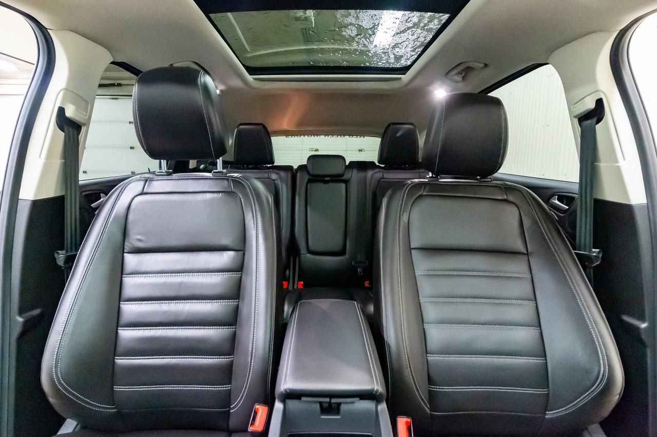 2018 Ford Escape AWD Titanium Leather Roof Nav Red Deer AB