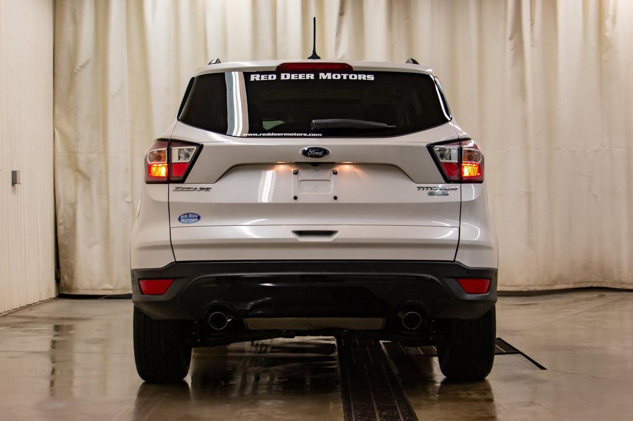 2018 Ford Escape AWD Titanium Roof Nav BCam Red Deer AB