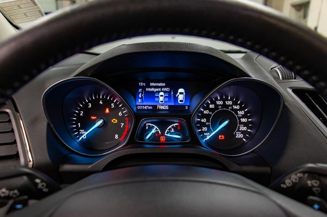 2018 Ford Escape AWD Titanium Roof Nav BCam Red Deer AB