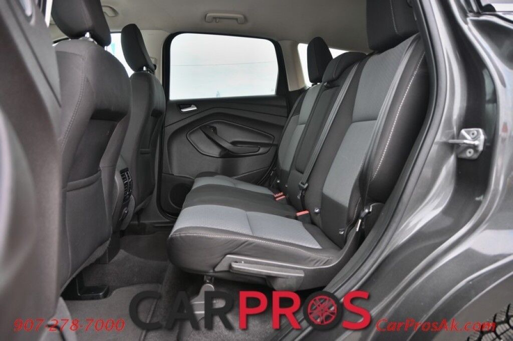 2018 Ford Escape SE - AWD - Auto Start - Power Driver's Seat - Front Heated Cloth Seats - Dual Climate Control - Cruise Control - Bluetooth - Backup Camera - Aluminum Wheels - Keyless Entry - Only 62K Miles - 28 MPG Anchorage AK