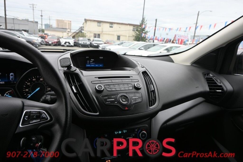 2018 Ford Escape SE - AWD - Auto Start - Power Driver's Seat - Front Heated Cloth Seats - Dual Climate Control - Cruise Control - Bluetooth - Backup Camera - Aluminum Wheels - Keyless Entry - Only 62K Miles - 28 MPG Anchorage AK
