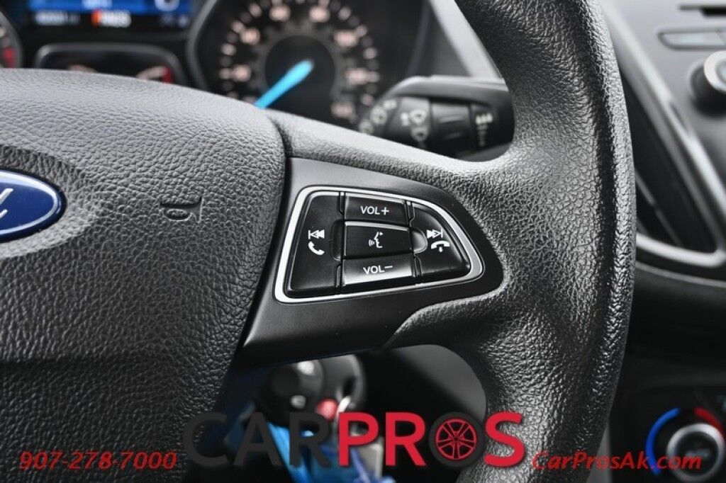 2018 Ford Escape SE - AWD - Auto Start - Power Driver's Seat - Front Heated Cloth Seats - Dual Climate Control - Cruise Control - Bluetooth - Backup Camera - Aluminum Wheels - Keyless Entry - Only 62K Miles - 28 MPG Anchorage AK