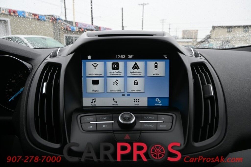 2018 Ford Escape SE - AWD - SE Sync 3 Package - Power & Heated Cloth Seats - Bluetooth - Apple Car Play - Android Auto - Smart Charging USB Ports - Cruise Control - Backup Camera - Keyless Entry - 1 Owner Anchorage AK