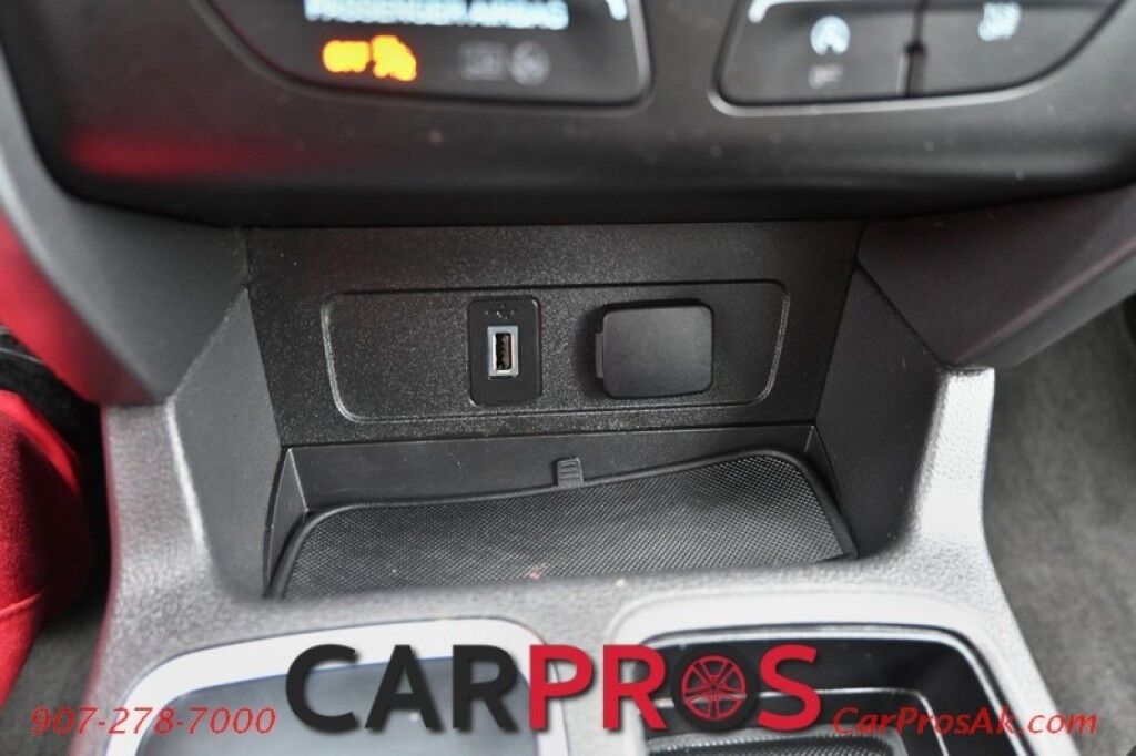 2018 Ford Escape SE - AWD - SE Sync 3 Package - Power & Heated Cloth Seats - Bluetooth - Apple Car Play - Android Auto - Smart Charging USB Ports - Cruise Control - Backup Camera - Keyless Entry - 1 Owner Anchorage AK
