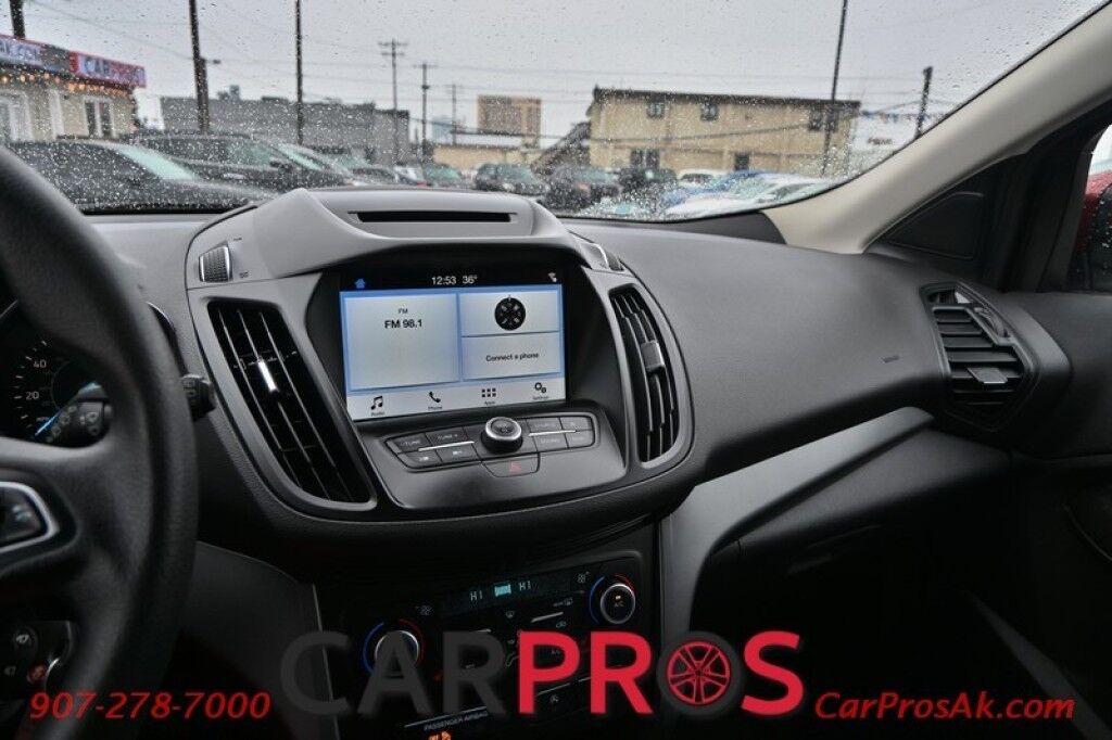 2018 Ford Escape SE - AWD - SE Sync 3 Package - Power & Heated Cloth Seats - Bluetooth - Apple Car Play - Android Auto - Smart Charging USB Ports - Cruise Control - Backup Camera - Keyless Entry - 1 Owner Anchorage AK