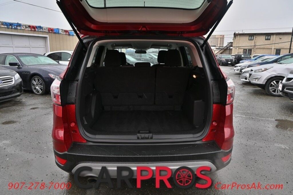 2018 Ford Escape SE - AWD - SE Sync 3 Package - Power & Heated Cloth Seats - Bluetooth - Apple Car Play - Android Auto - Smart Charging USB Ports - Cruise Control - Backup Camera - Keyless Entry - 1 Owner Anchorage AK