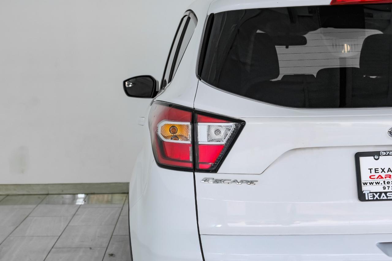 2018 Ford Escape SE 4WD AUTOMATIC HEATED SEATS REAR CAMERA BLUETOOTH POWER DRIVER Carrollton TX