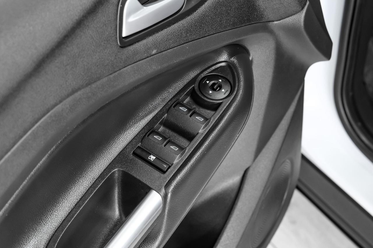 2018 Ford Escape SE 4WD AUTOMATIC HEATED SEATS REAR CAMERA BLUETOOTH POWER DRIVER Carrollton TX