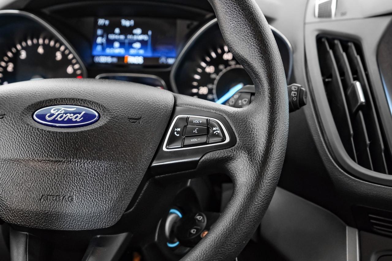 2018 Ford Escape SE 4WD AUTOMATIC HEATED SEATS REAR CAMERA BLUETOOTH POWER DRIVER Carrollton TX