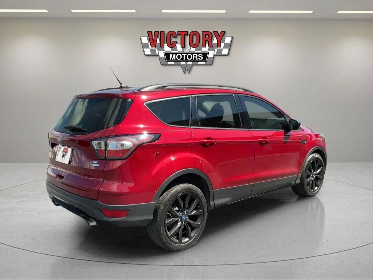 2018 Ford Escape SE 4dr SUV Chesterfield MI