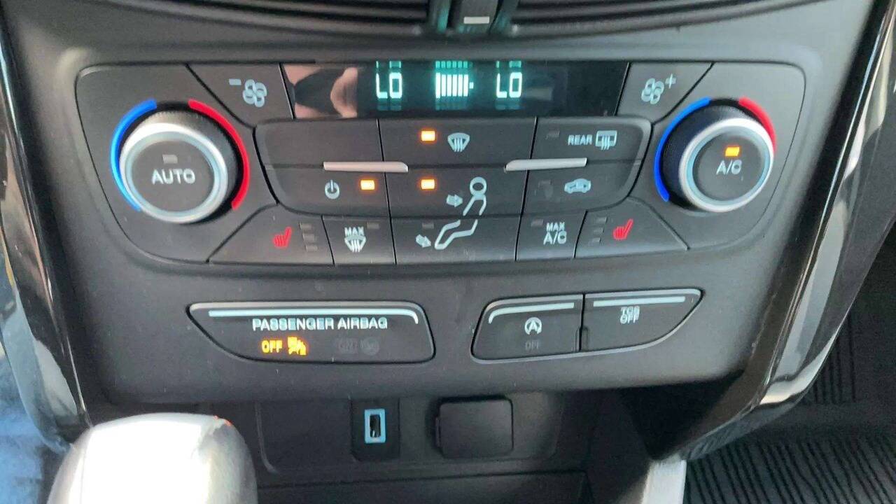 2018 Ford Escape SE 4dr SUV Chesterfield MI