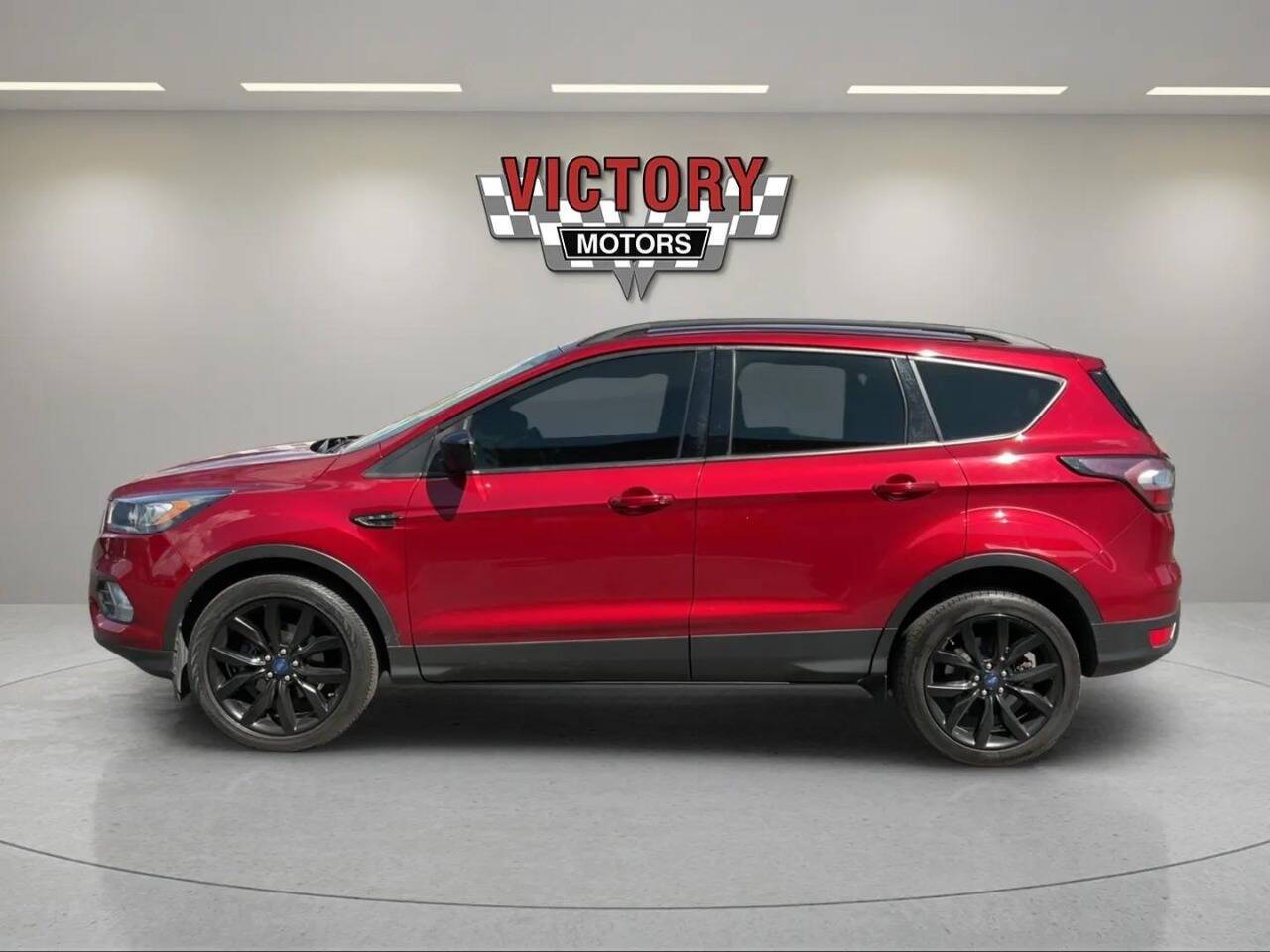 2018 Ford Escape SE 4dr SUV Chesterfield MI