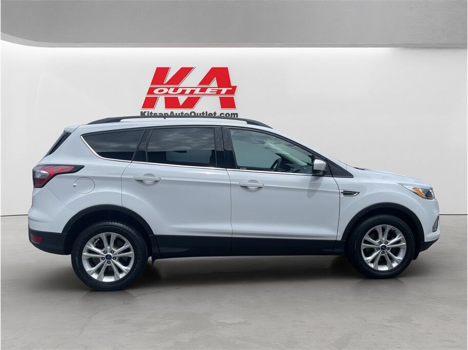 2018 Ford Escape SE Sport Utility 4D