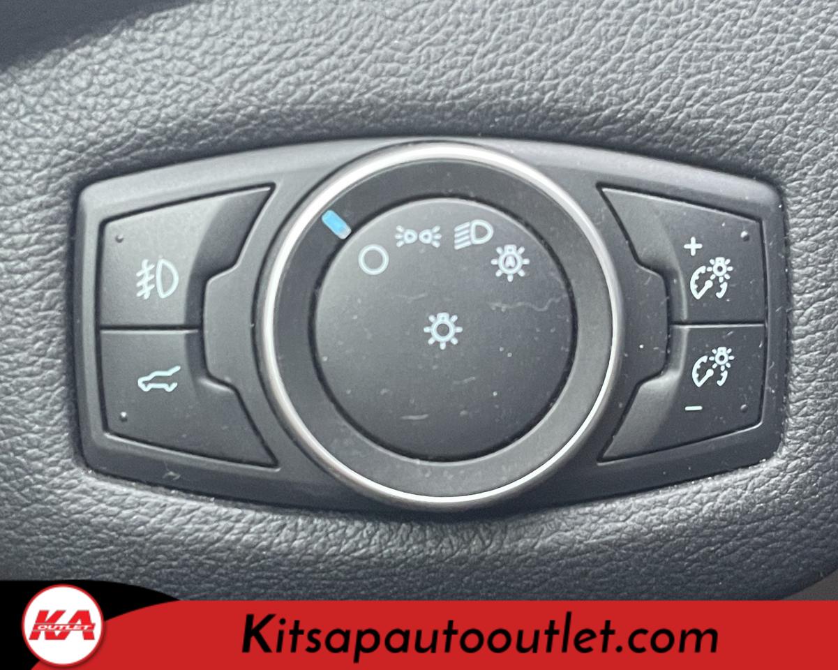 2018 Ford Escape SEL Sport Utility 4D