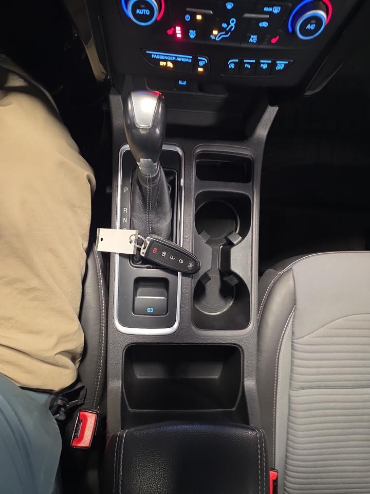 2018 Ford Escape Titanium Sand Lake NY