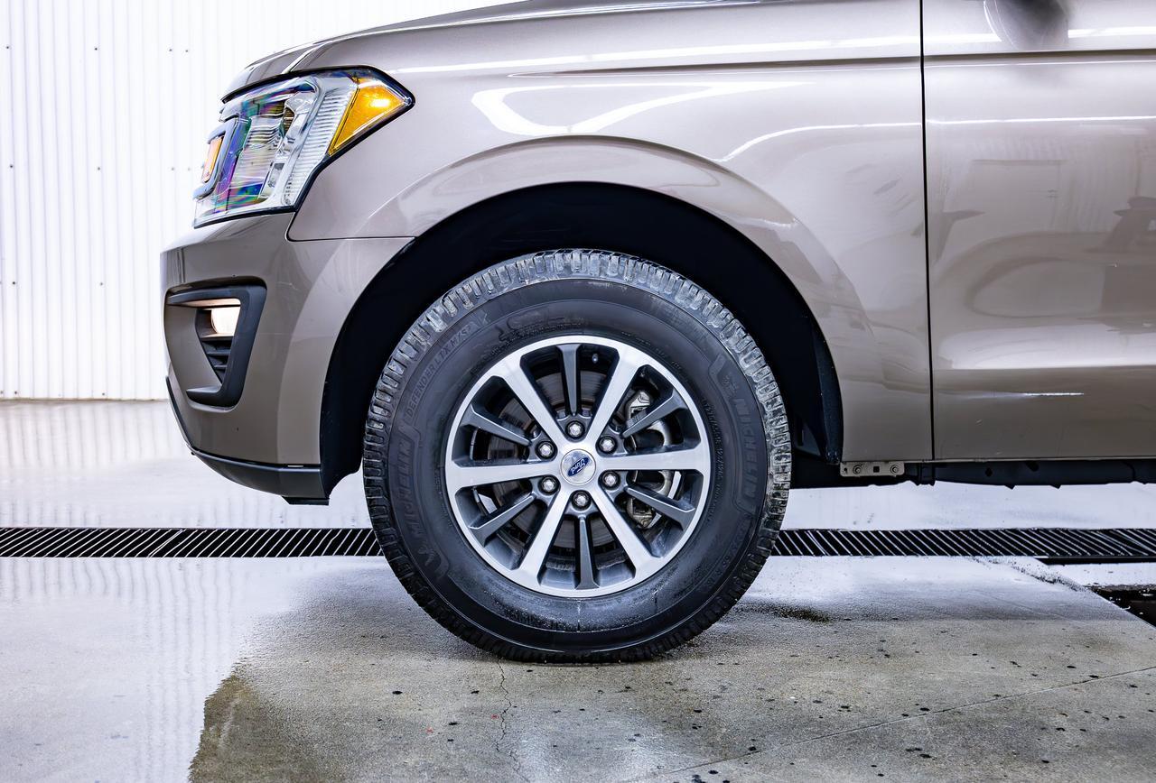 2018 Ford Expedition 4X4 XLT BUCKETS PSEAT Red Deer AB