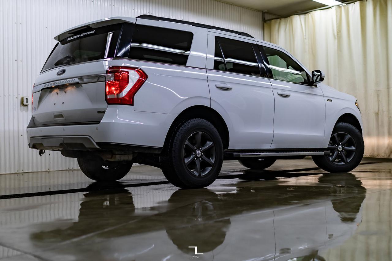2018 Ford Expedition 4x4 XLT FX4 Leather Roof BCam Red Deer AB