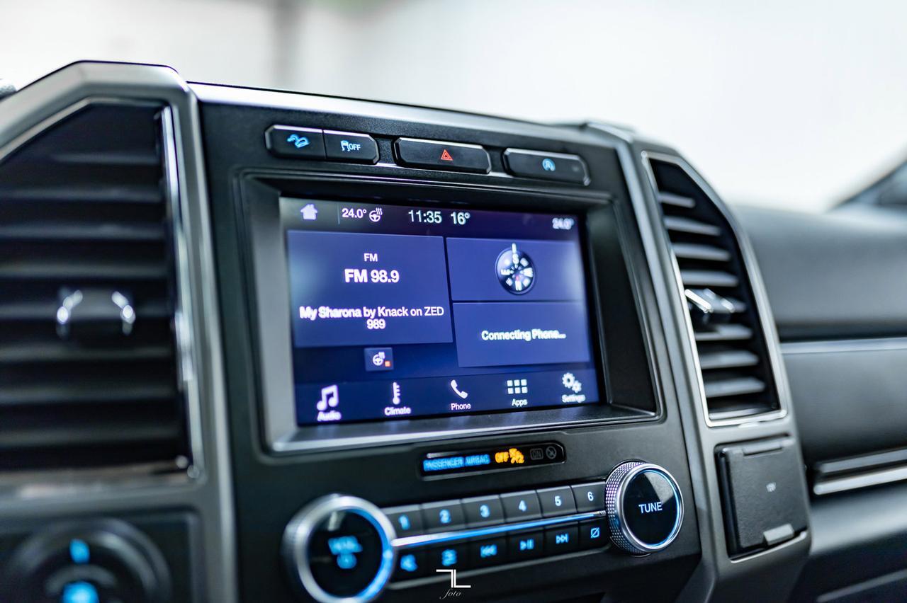 2018 Ford Expedition 4x4 XLT FX4 Leather Roof BCam Red Deer AB