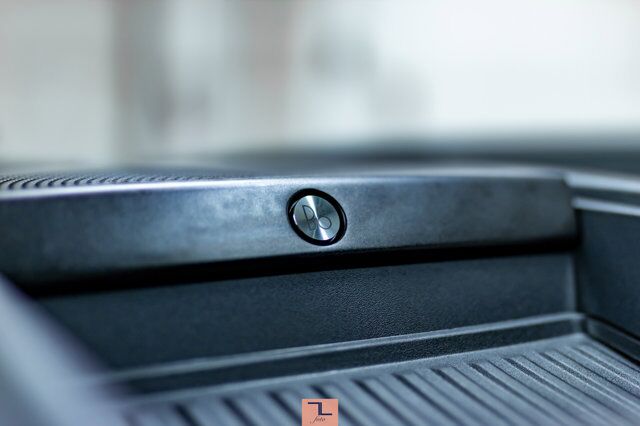 2018 Ford Expedition AWD Limited Leather Roof Nav BCam Red Deer AB