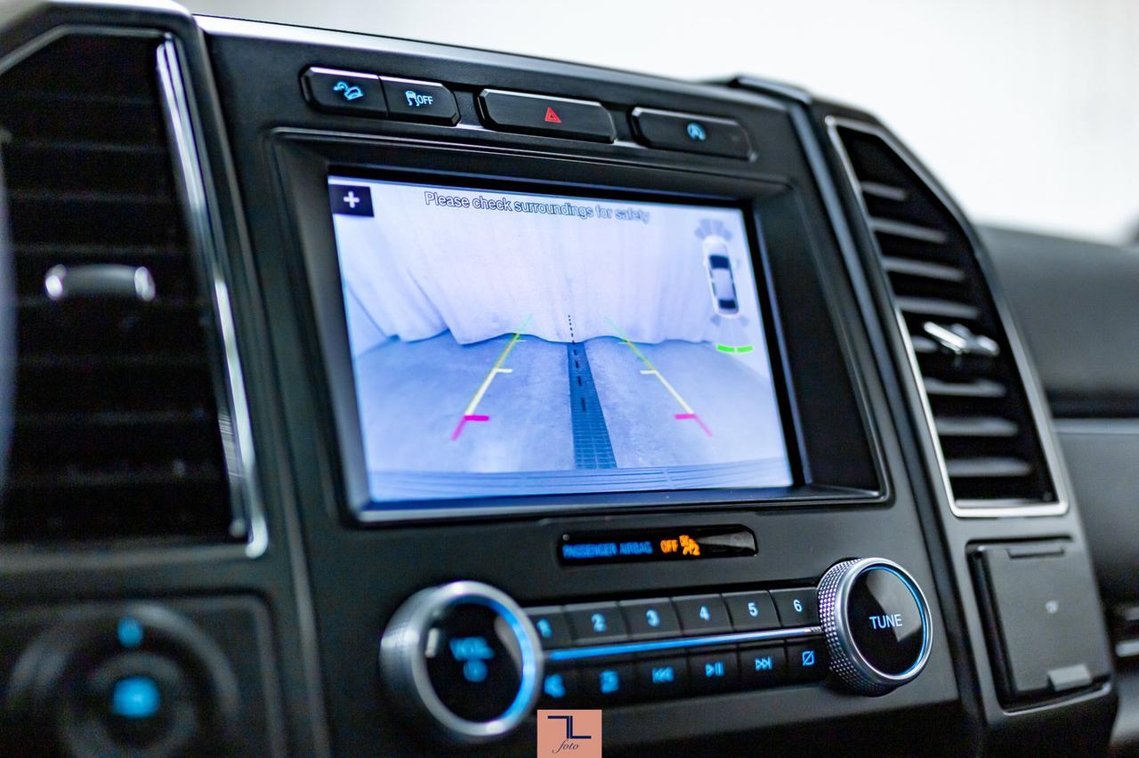 2018 Ford Expedition AWD Limited Leather Roof Nav BCam Red Deer AB