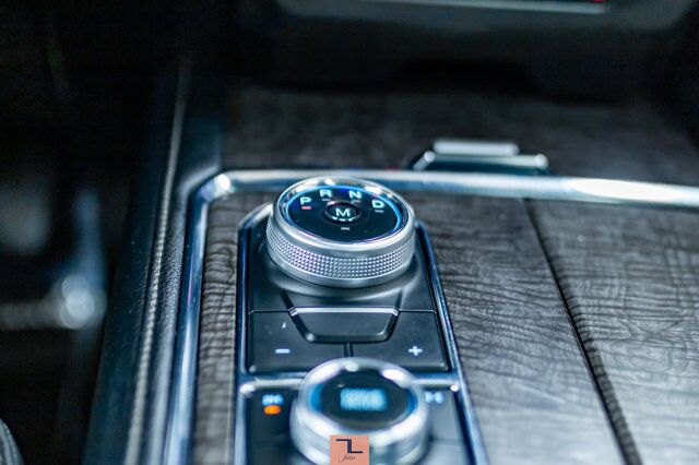 2018 Ford Expedition AWD Limited Leather Roof Nav BCam Red Deer AB