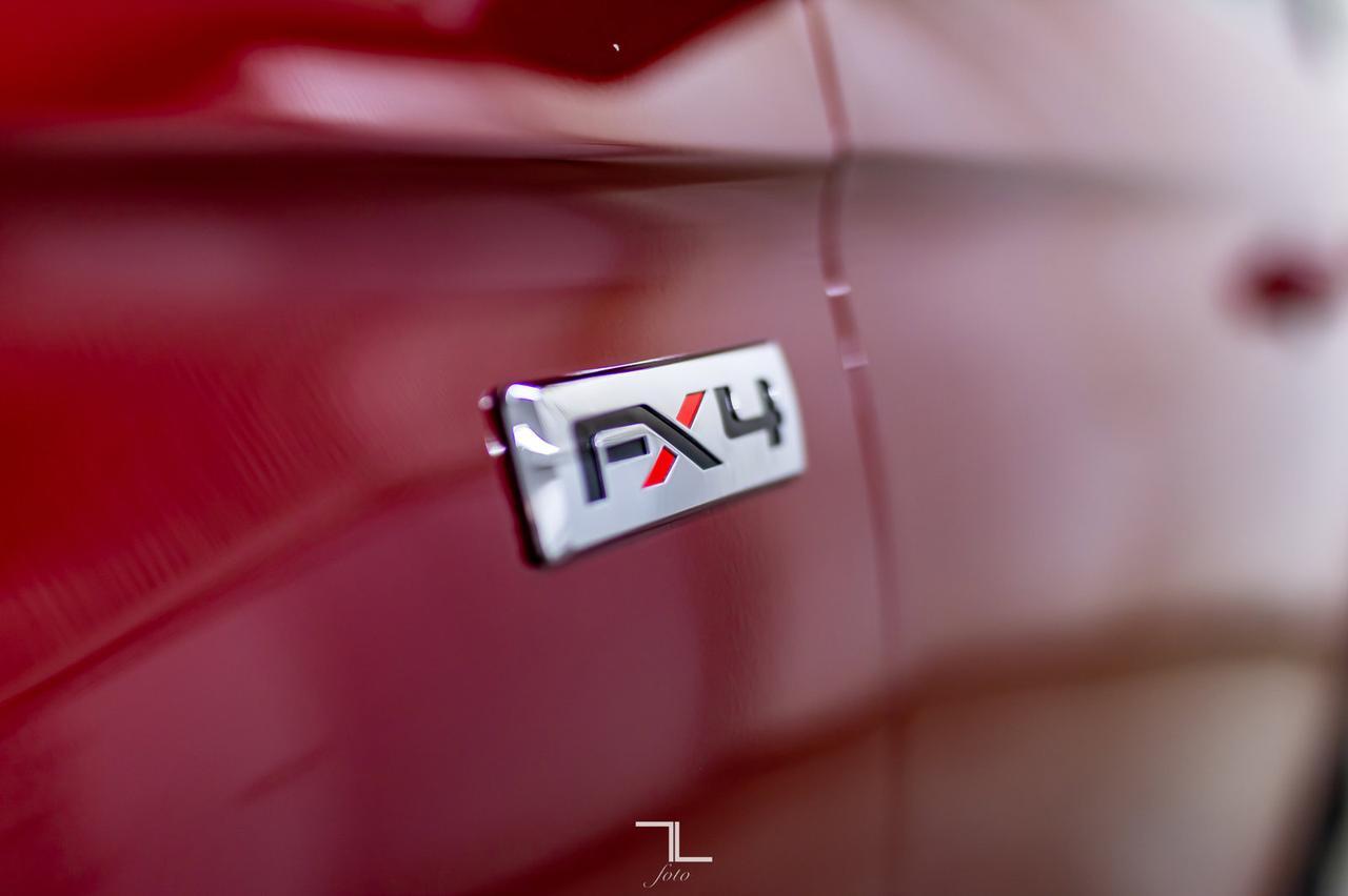 2018 Ford Expedition AWD XLT FX4 Leather Roof Nav Red Deer AB