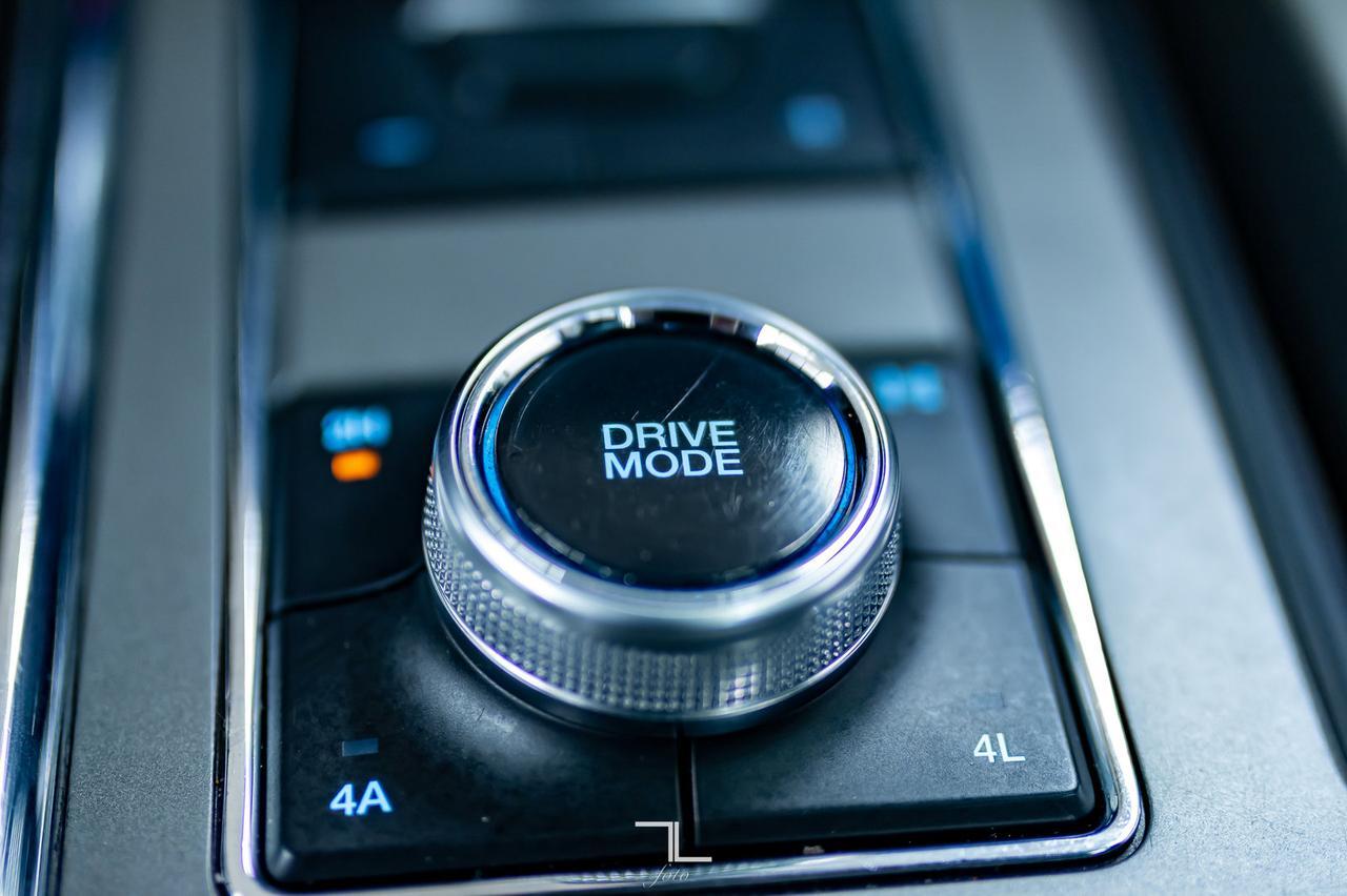 2018 Ford Expedition AWD XLT FX4 Leather Roof Nav Red Deer AB