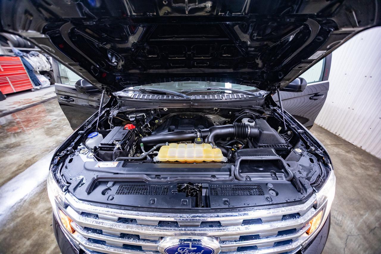 2018 Ford Expedition AWD XLT PSeat BCam 8 Passenger Red Deer AB