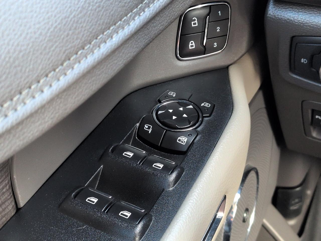 2018 Ford Expedition Limited Appleton WI