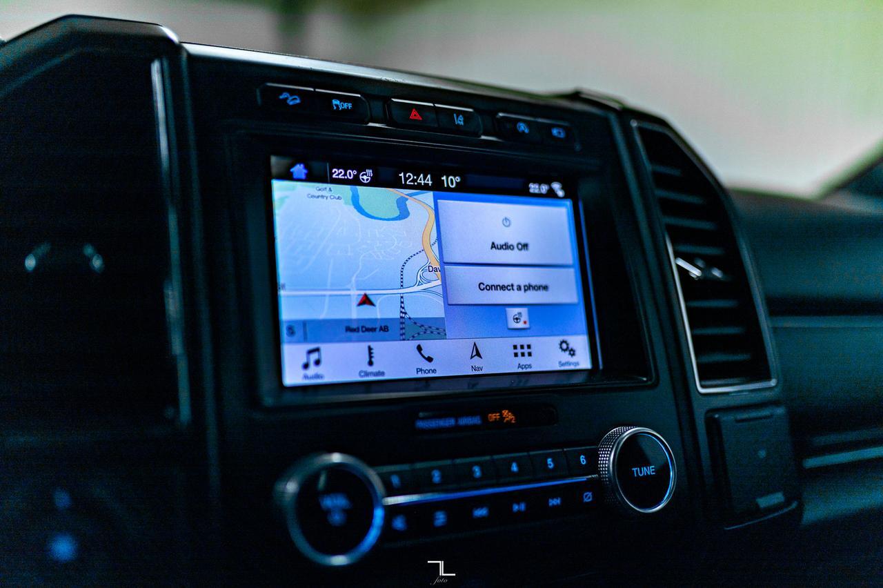 2018 Ford Expedition Max AWD Limited Leather Roof Nav BCam Red Deer AB