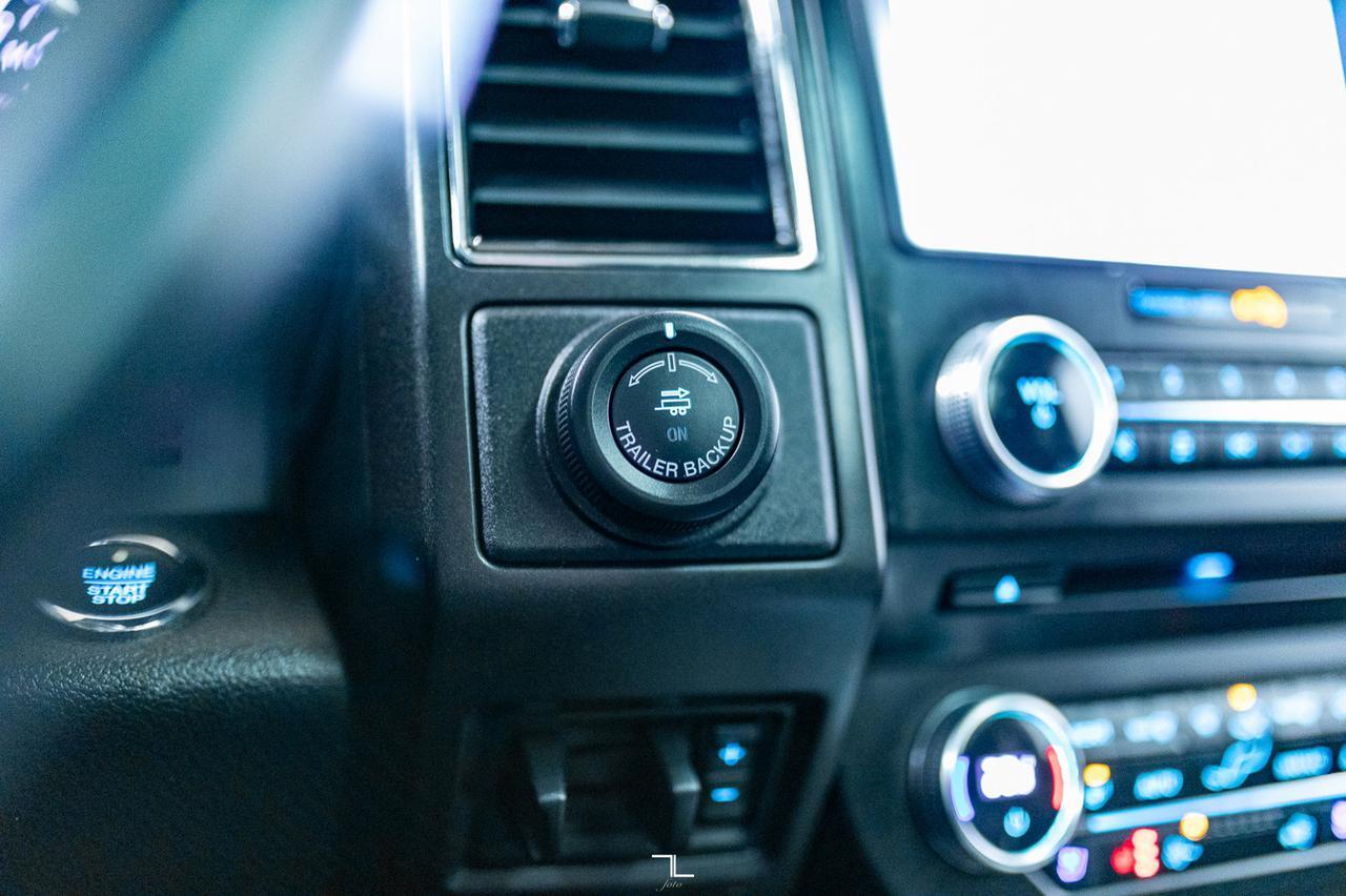 2018 Ford Expedition Max AWD Limited Leather Roof Nav BCam Red Deer AB