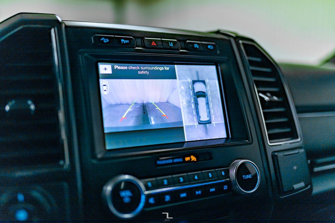 2018 Ford Expedition Max AWD Limited Leather Roof Nav BCam Red Deer AB